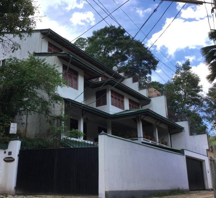 Reverie Hill Bungalow, Канди Экстерьер фото